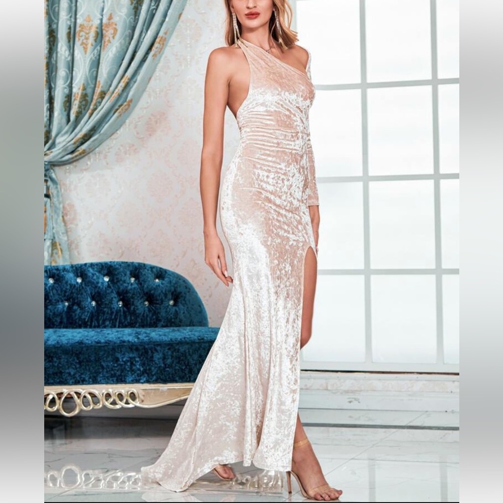 NWT LOVE&LEMONADE One Shoulder Backless Split Thigh Velvet Prom/ Formal Dress